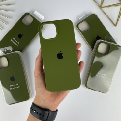 Силіконовий чохол на iPhone 15 c закритим низом. Silicone Case iPhone 15 Зелений (45)