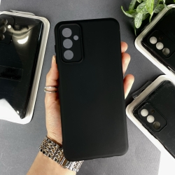 Силиконовый чехол на Samsung M13 Черный (18)